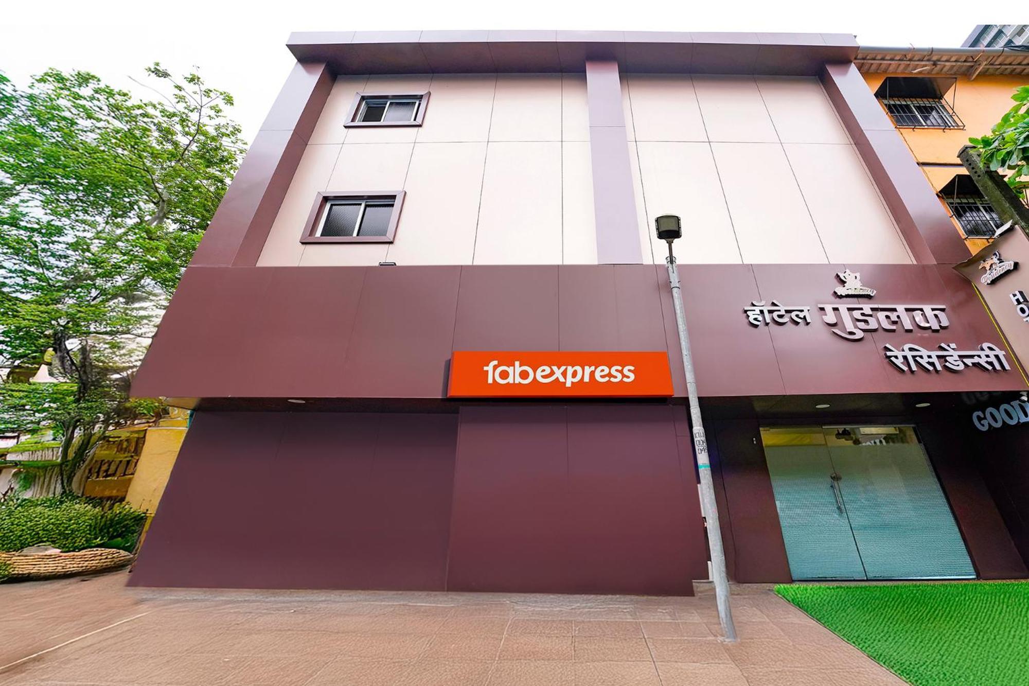 Отель Fabexpress Good Luck Residency - Nr Nesco Exhibition Center Мумбаи Экстерьер фото